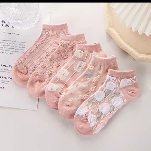 3 for $26 - Socks 5 pair Pink Floral Ankle Socks - Picture 5 of 5